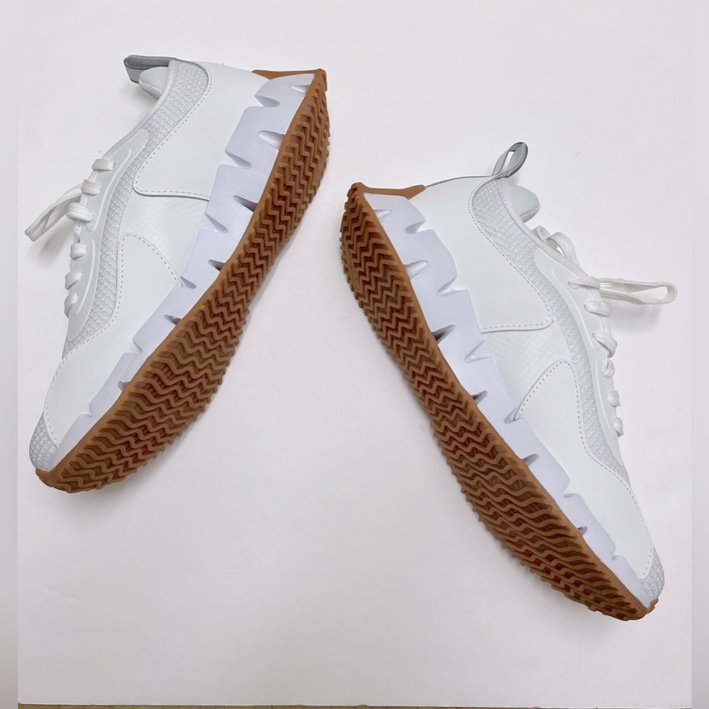 NWT REEBOK Zig Dynamica women’s Shoes white and Orange No box - Picture 8 of 16
